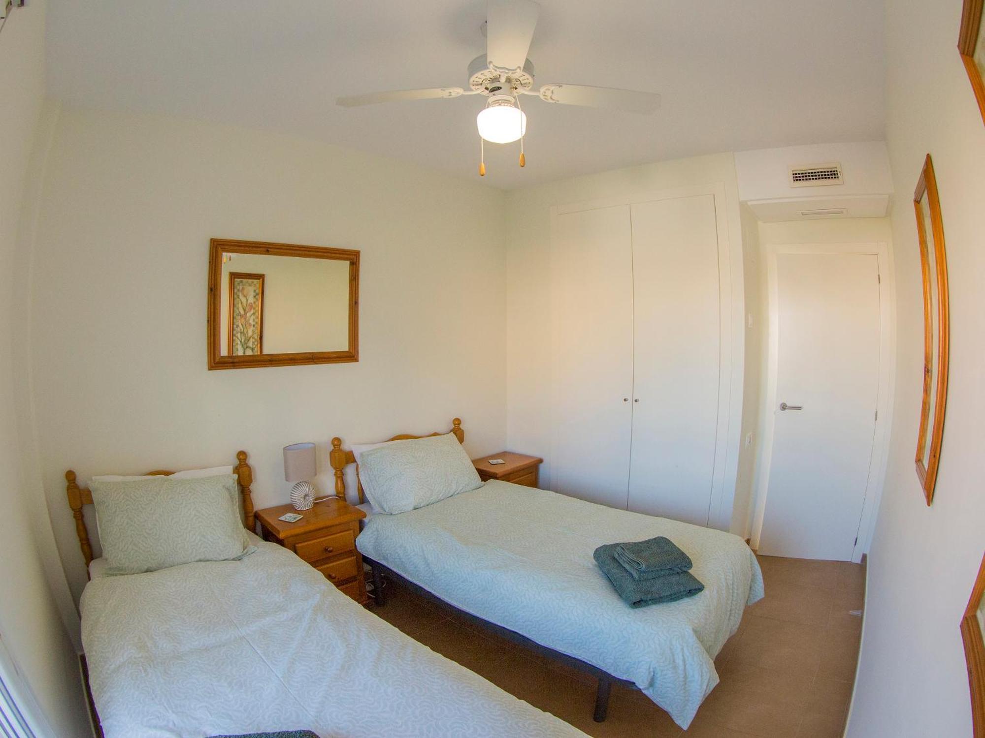 Immaculate 2-Bed Apartment In Pego Exteriér fotografie